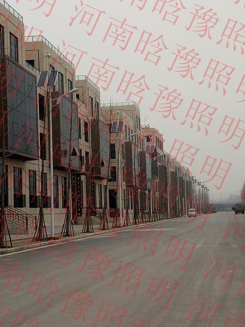 同贏風電互補道路燈